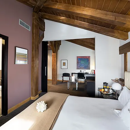 Dolarea Hotel