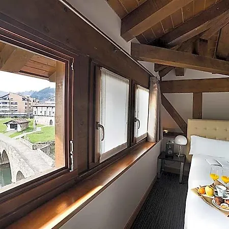 Hotel Dolarea Beasain